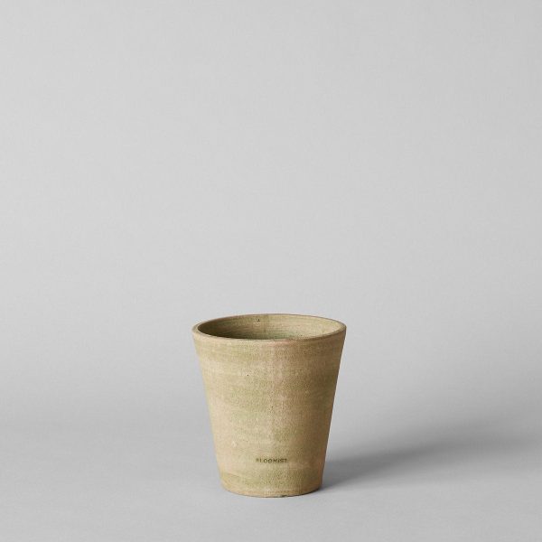 Greenwash Terracotta Studio Planter - Image 7