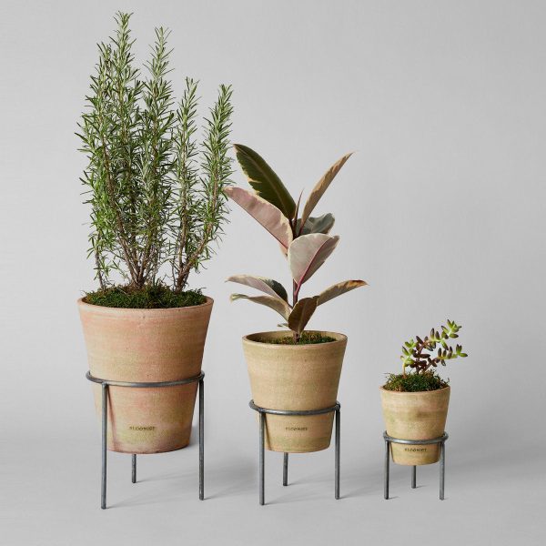 Greenwash Terracotta Studio Planter - Image 2