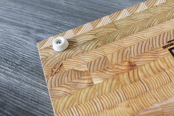Premium Kiln Dried Larch Wood One Hander Large Cutting Board 15 x 9 - Image 2